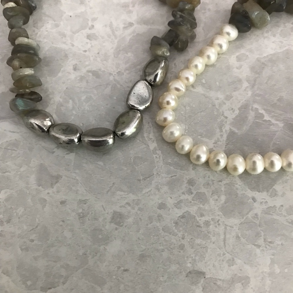 2 bracelets - Picture 3 of 4